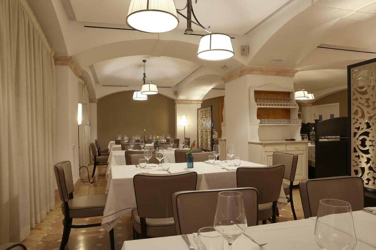Relais La Fattoria Hotel Melfi Bagian luar foto